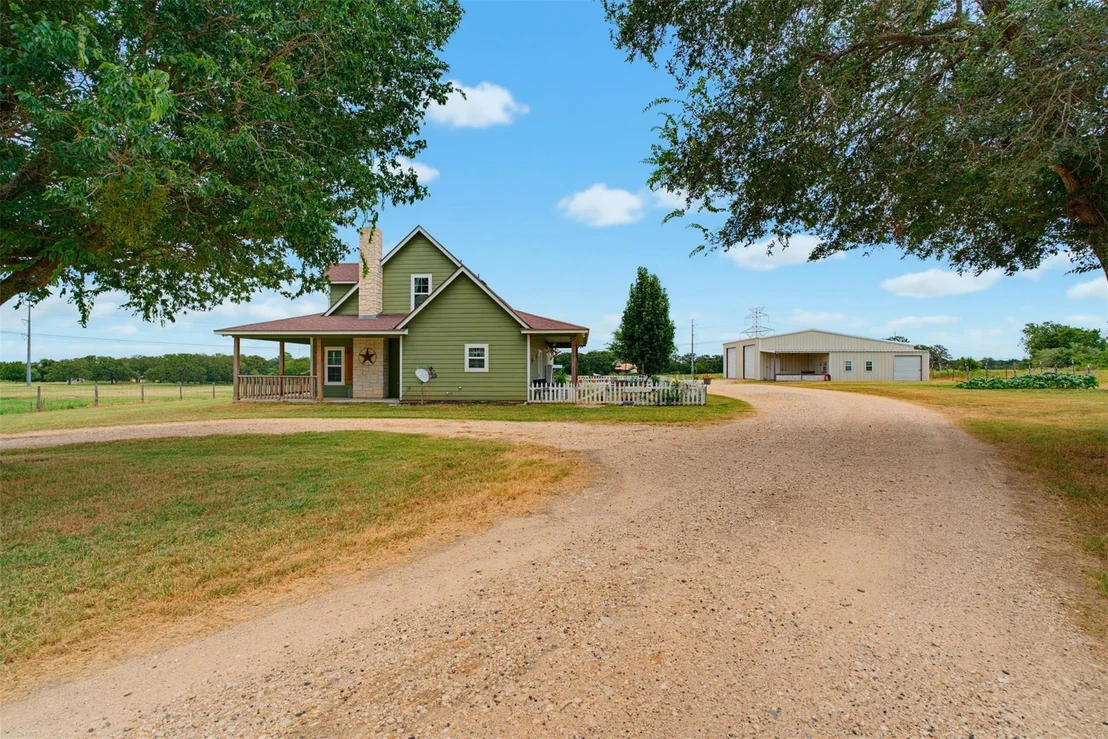 Photo of 4493 County Road 304