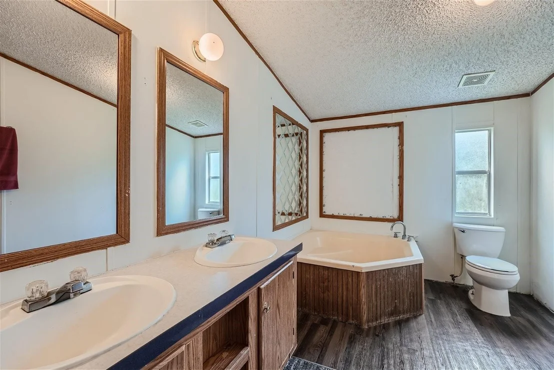 Photo of 23301 Alicia DR