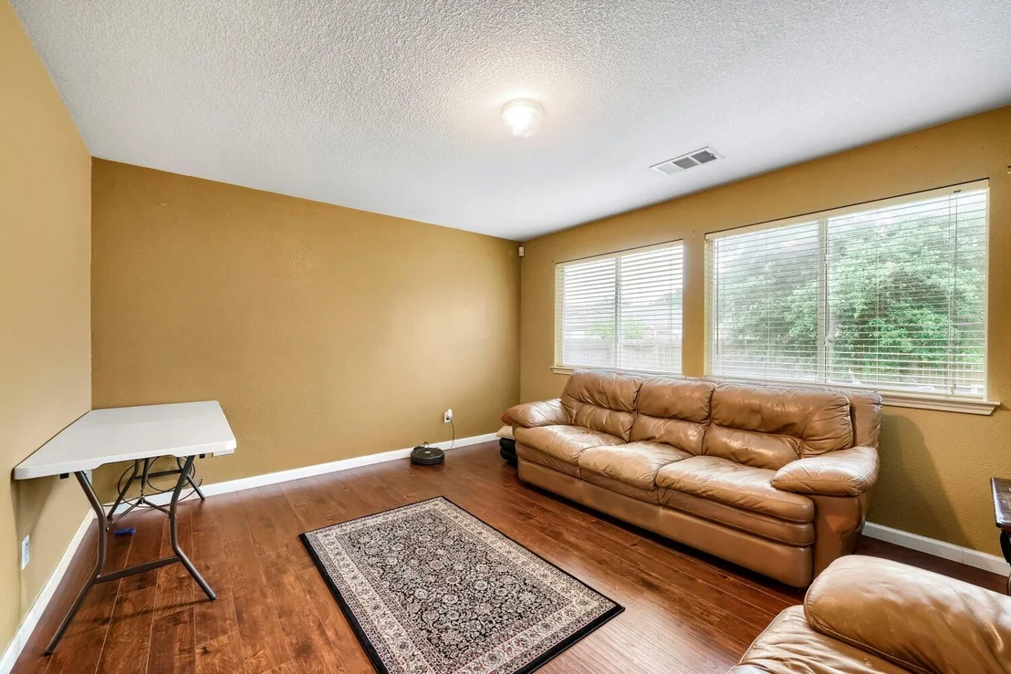 Photo of 1017 Coronation WAY