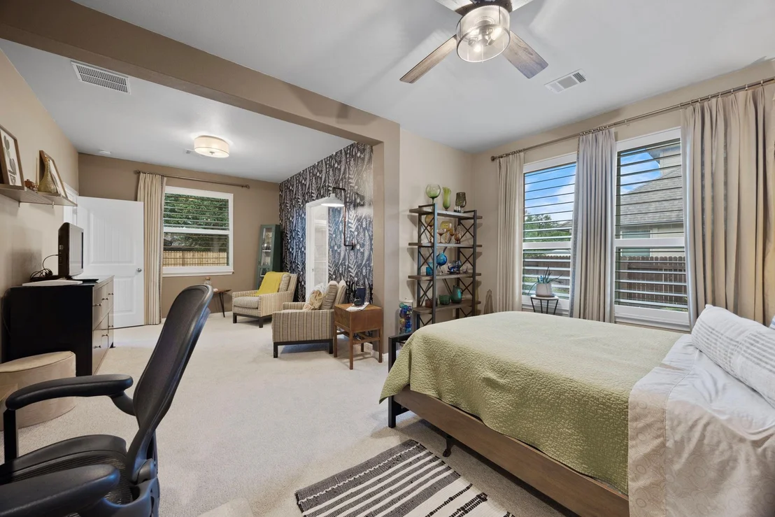 Photo of 202 Parkwest DR