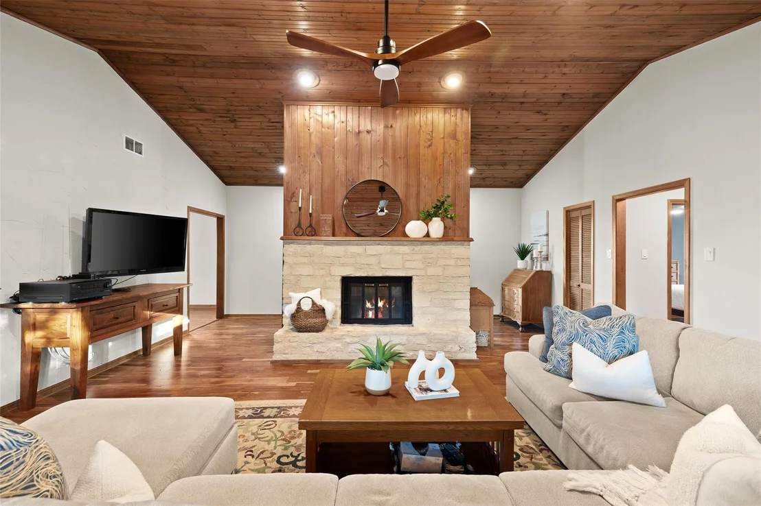 Photo of 16506 Westview TRL