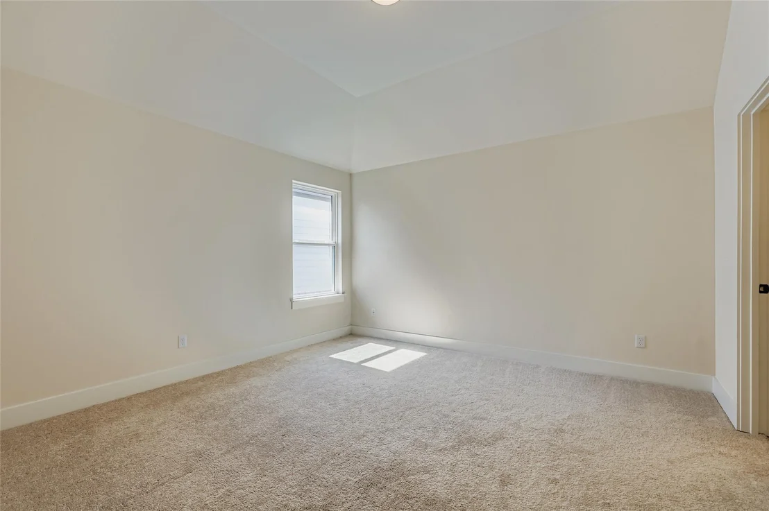 Photo of 320 Autumn Oak WAY