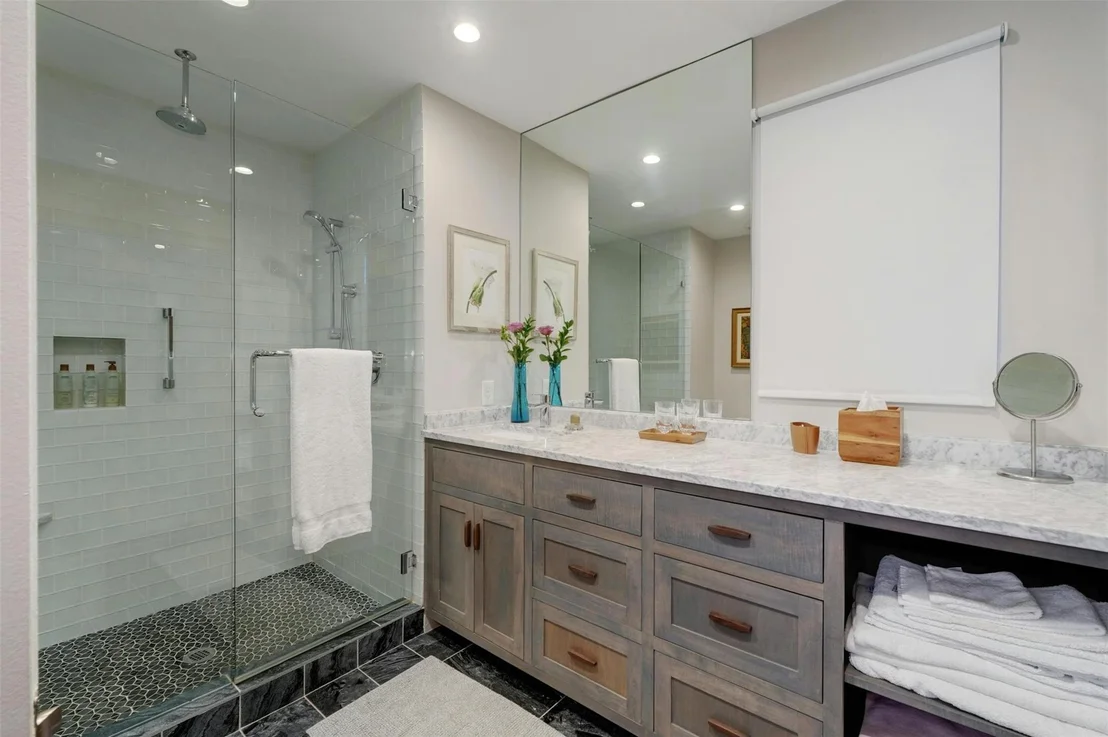 Photo of 1302 Berkshire DR
