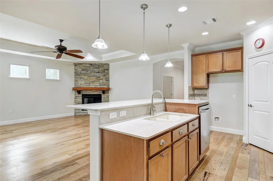 Photo of 2 Acacia WAY