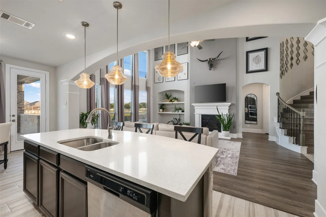 Photo of 2116 Ambling TRL