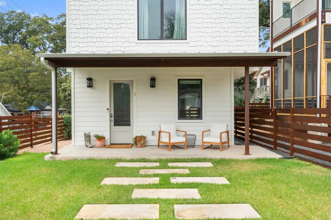 Photo of 64 Chalmers Ave