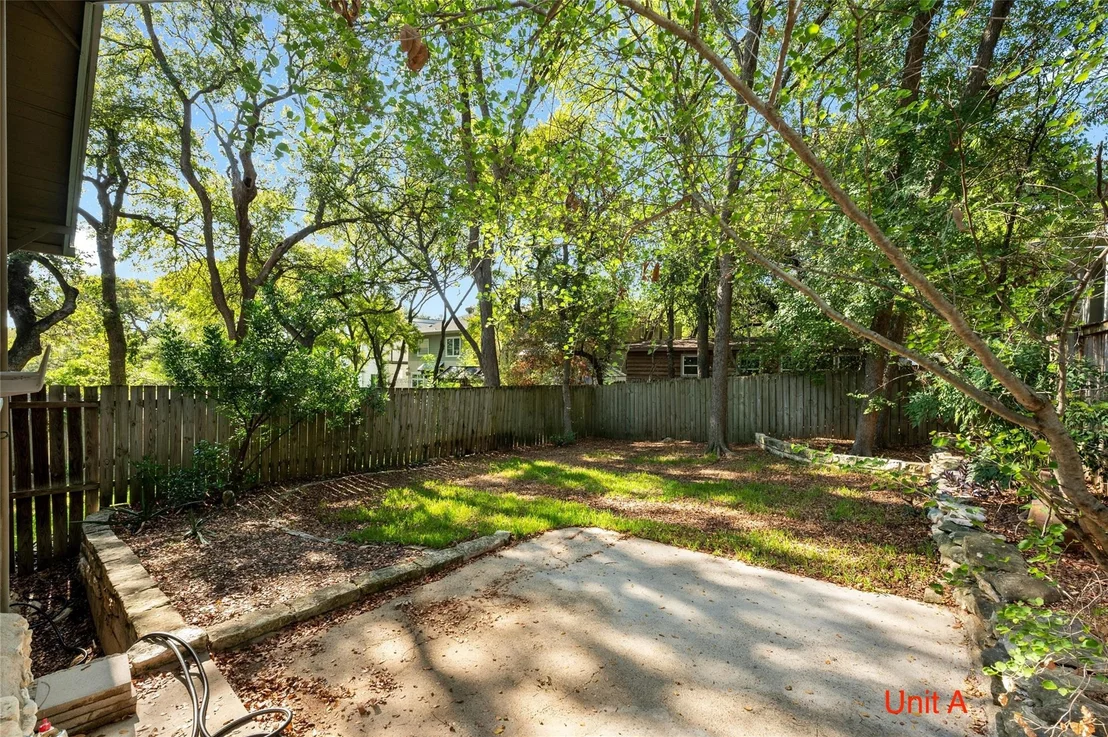 Photo of 2301 W 10th ST