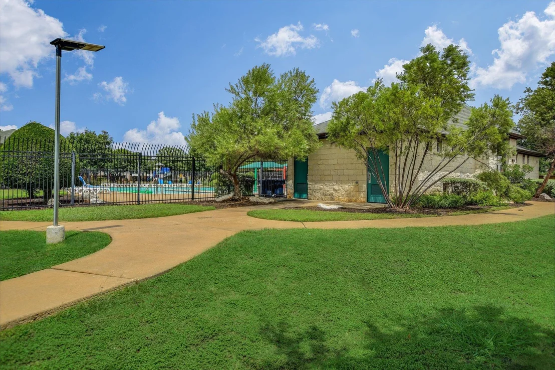 Photo of 1206 Horseshoe Ranch DR