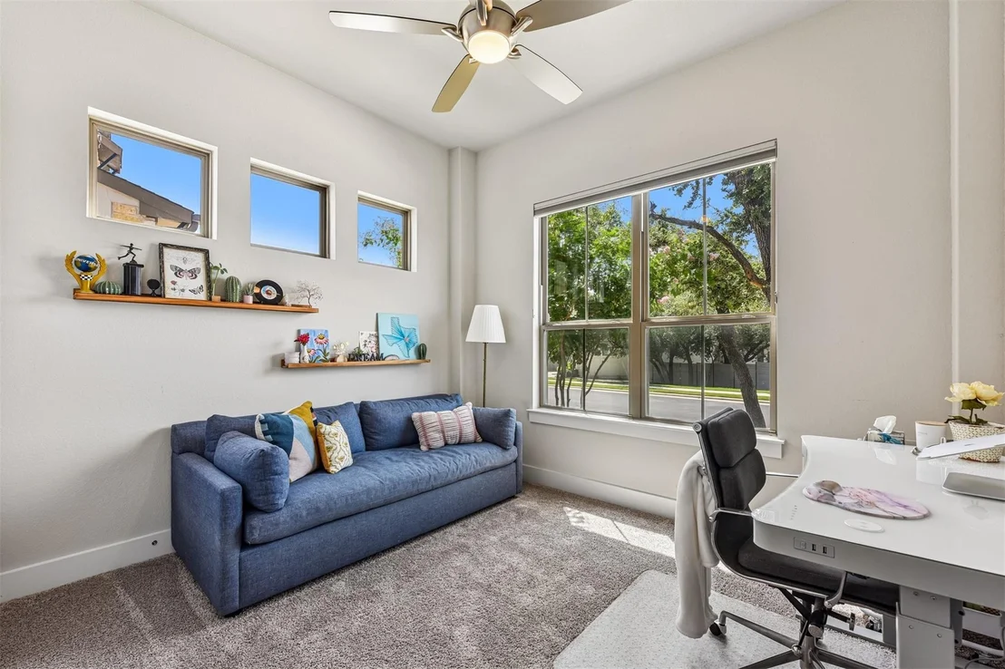 Photo of 240 Diamondback DR