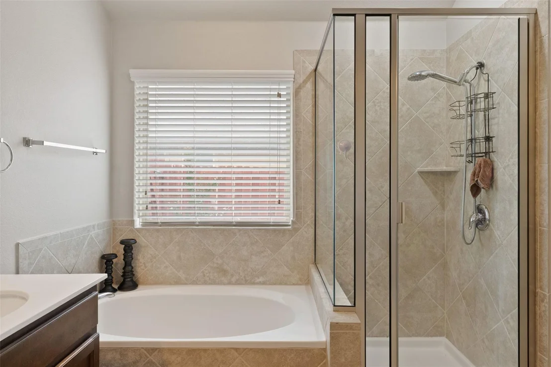 Photo of 5980 Heron DR