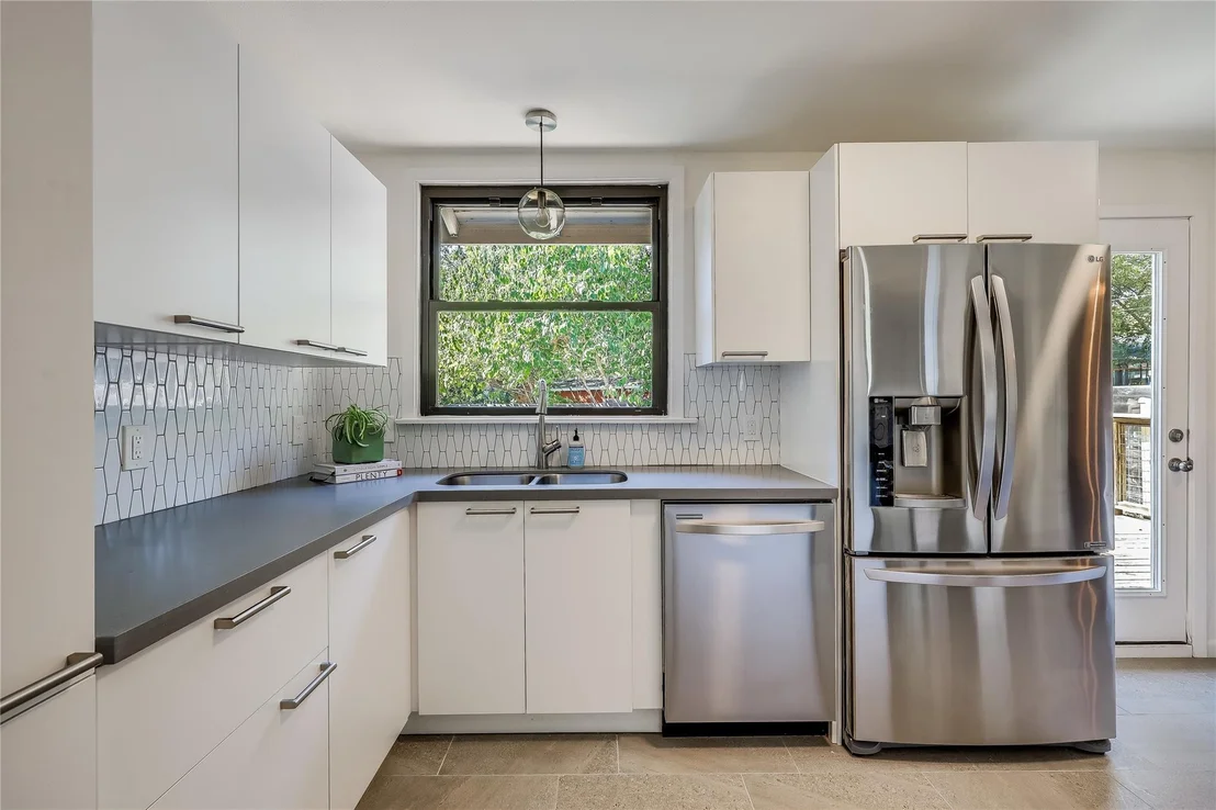 Photo of 5202 Knight CIR