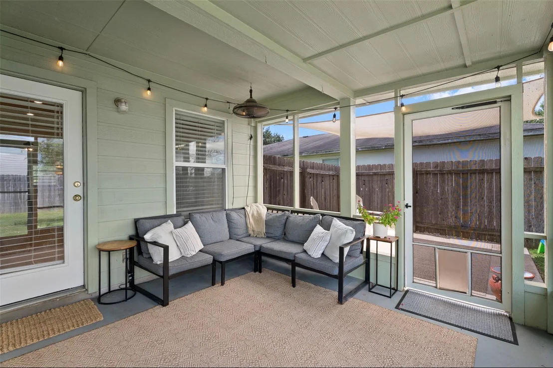 Photo of 214 Jennifer LN