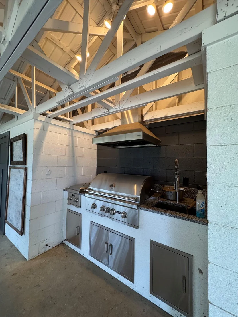 Photo of 12501 Fitzhugh RD