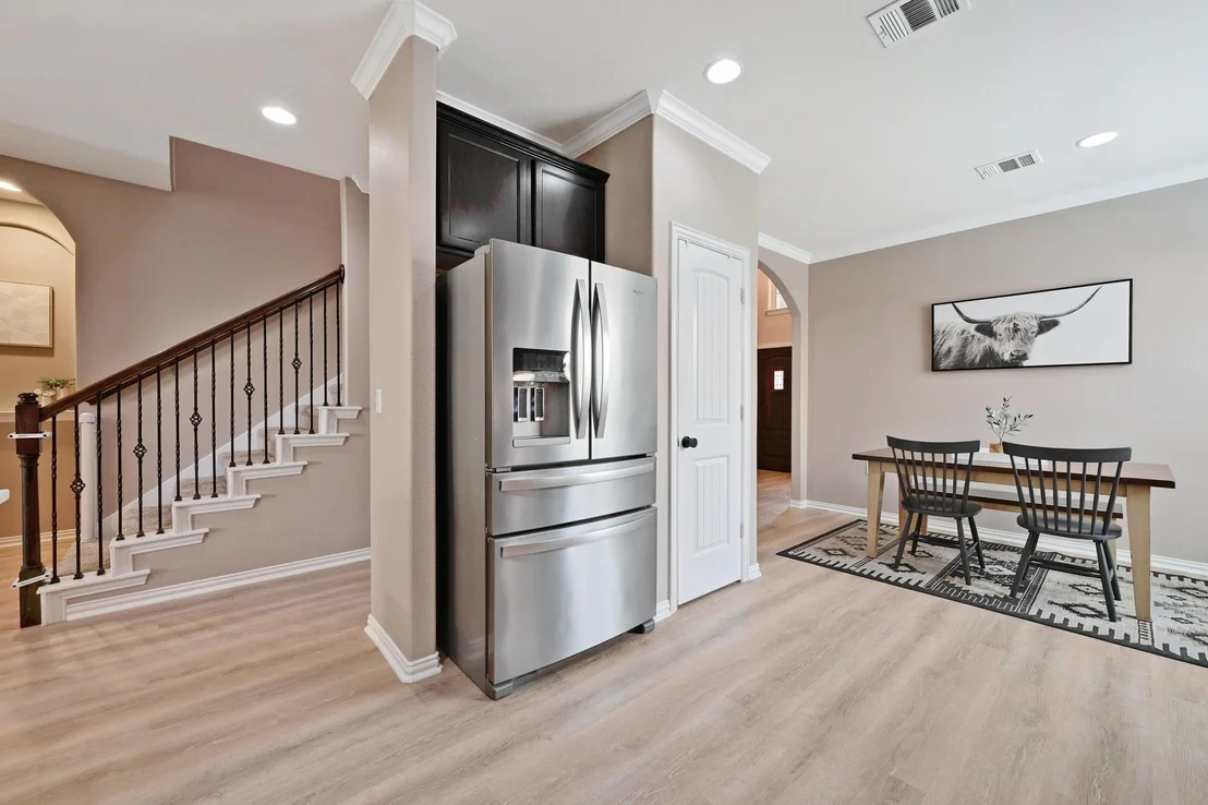 Photo of 903 Allende BND