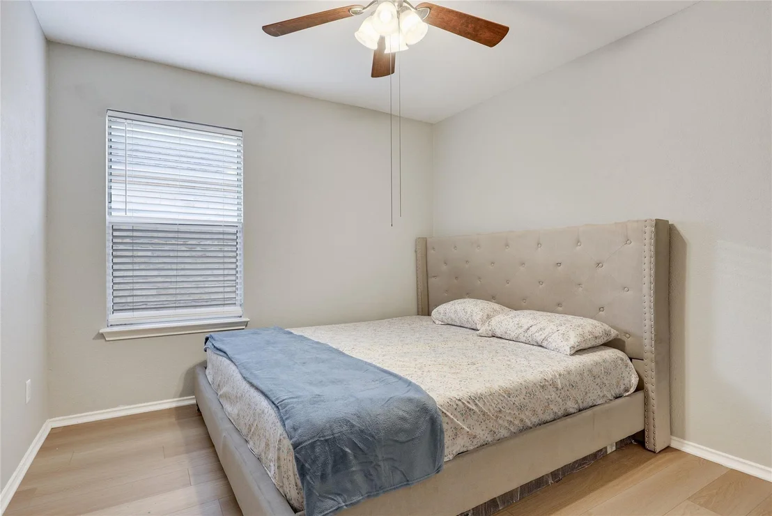 Photo of 3800 Hickox DR