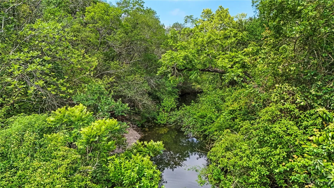 Photo of 726 River Oaks DR