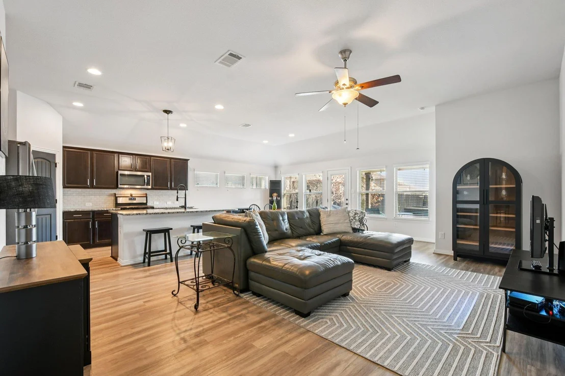 Photo of 127 Firethorn DR
