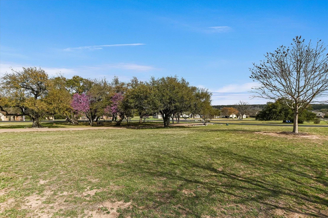Photo of 604 Lake Side CV
