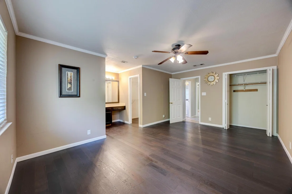Photo of 2308 Stratford DR
