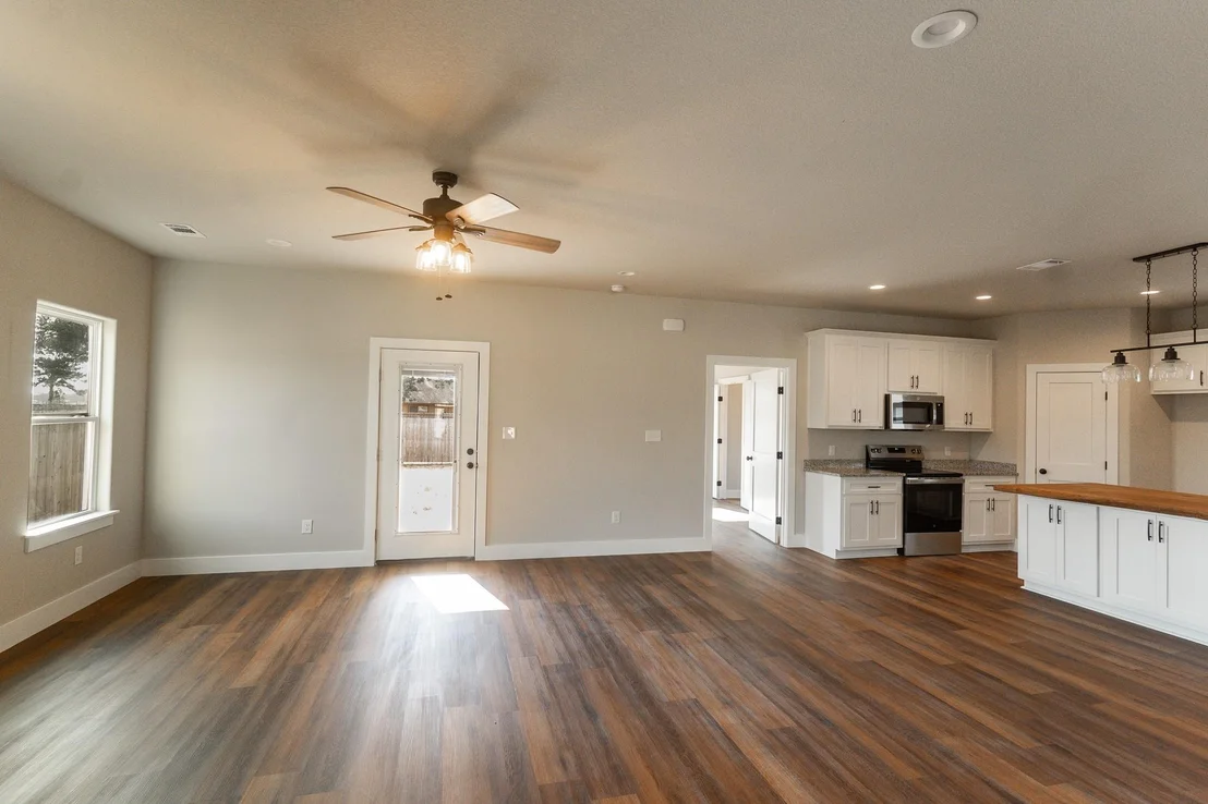 Photo of 305 String Prairie WAY