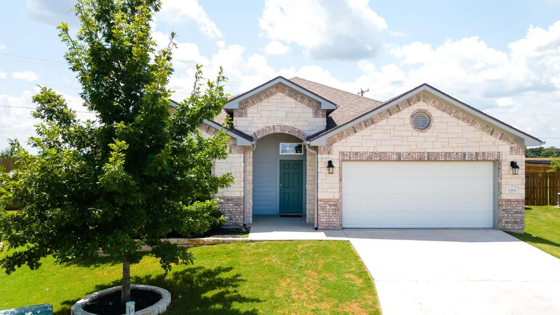 Photo of 6142 Fairburn CT