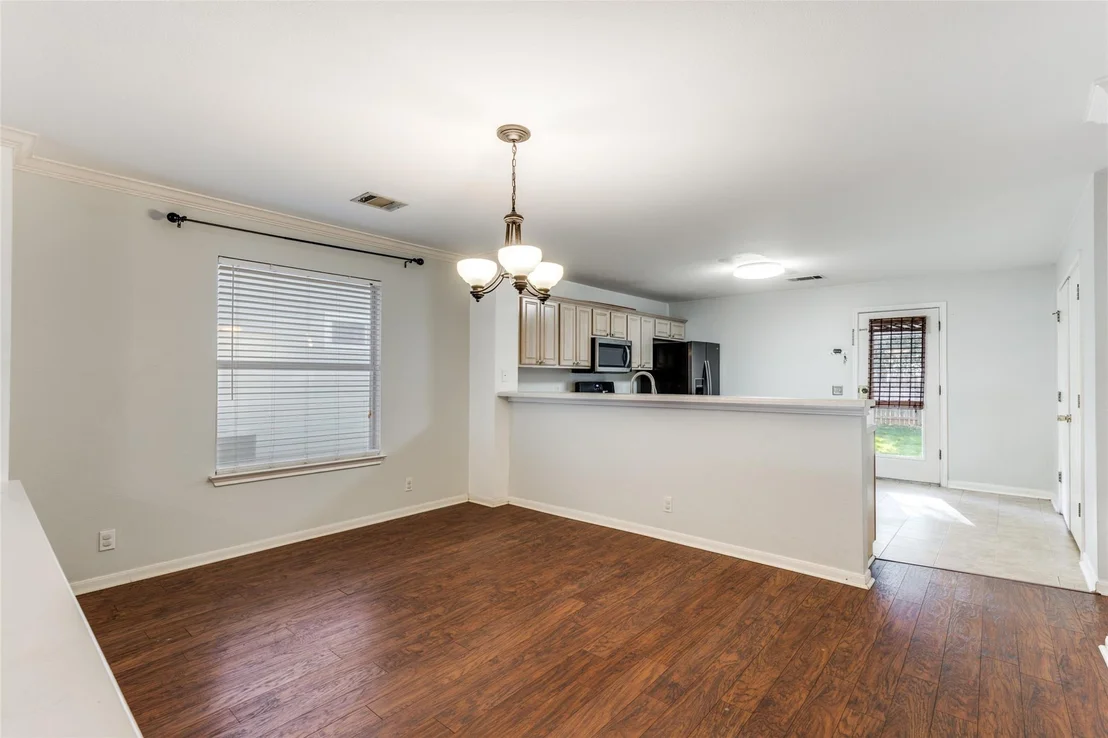 Photo of 272 Tobin DR