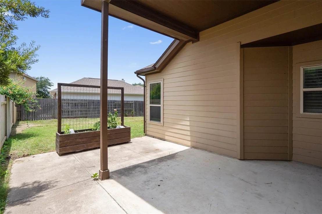 Photo of 1008 Clearwing CIR