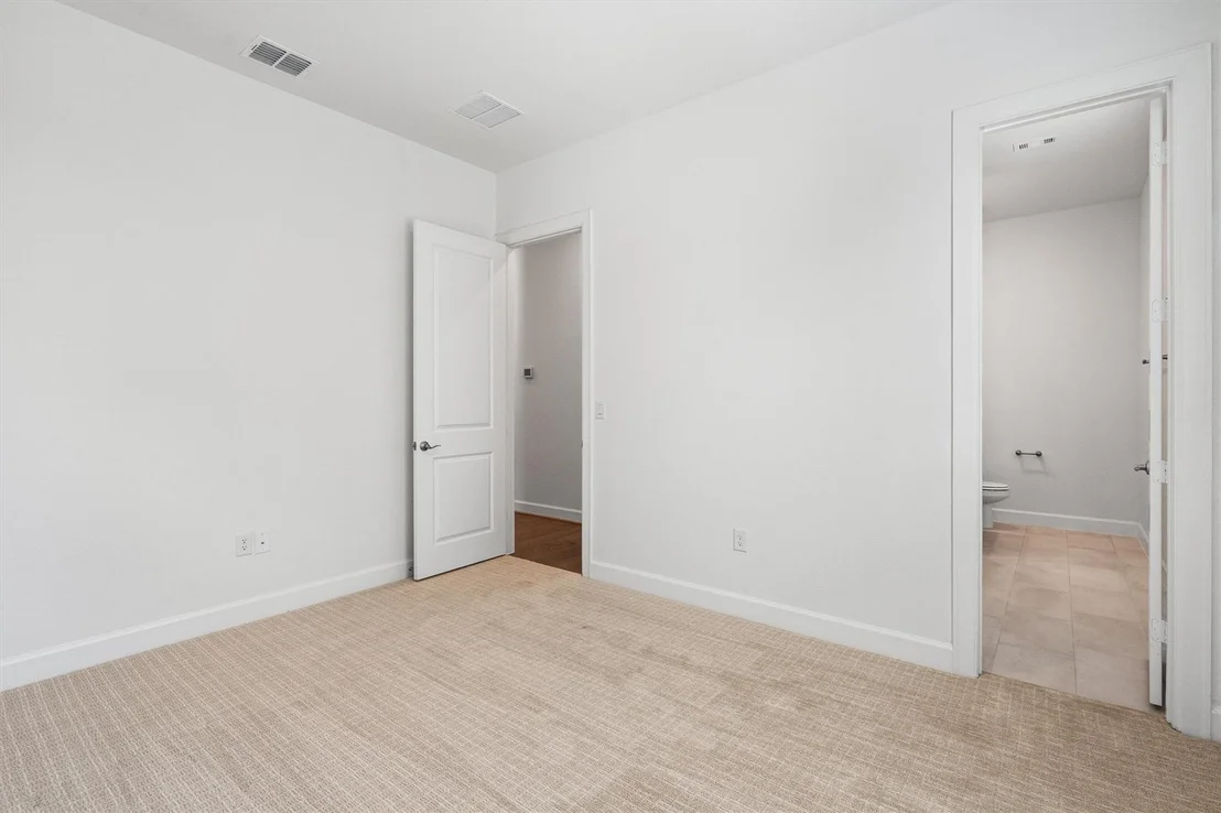 Photo of 15098 Dorothy DR