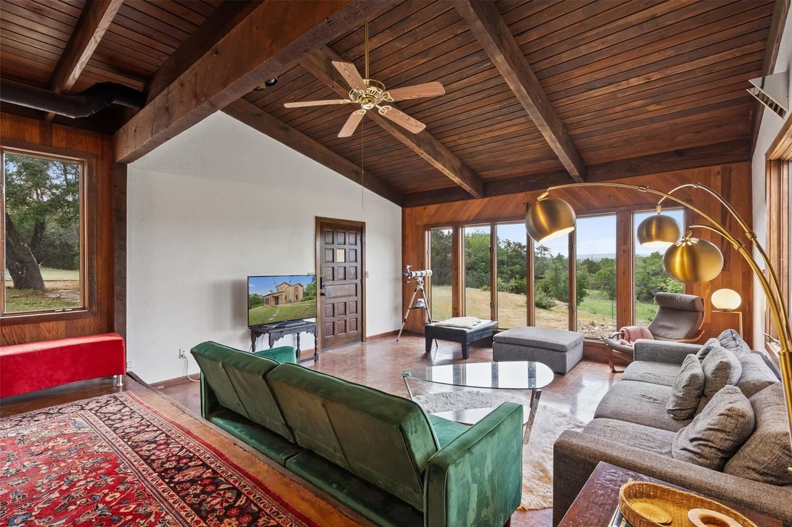 Photo of 307 Valley Ridge RD