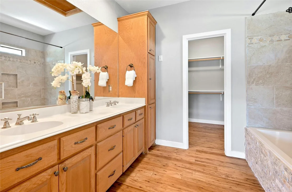 Photo of 111 Ridge Harbor DR