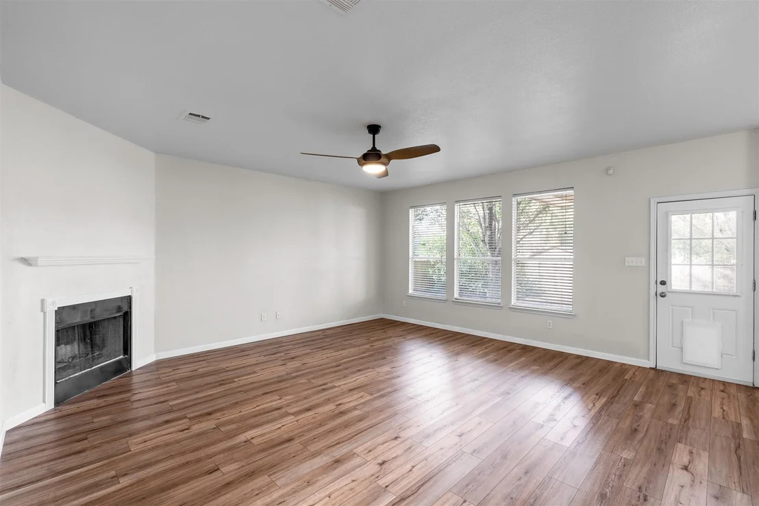 Photo of 203 Hanstrom DR