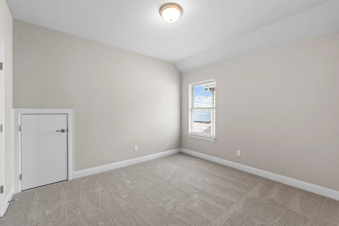 Photo of 17100 Antioch Ave