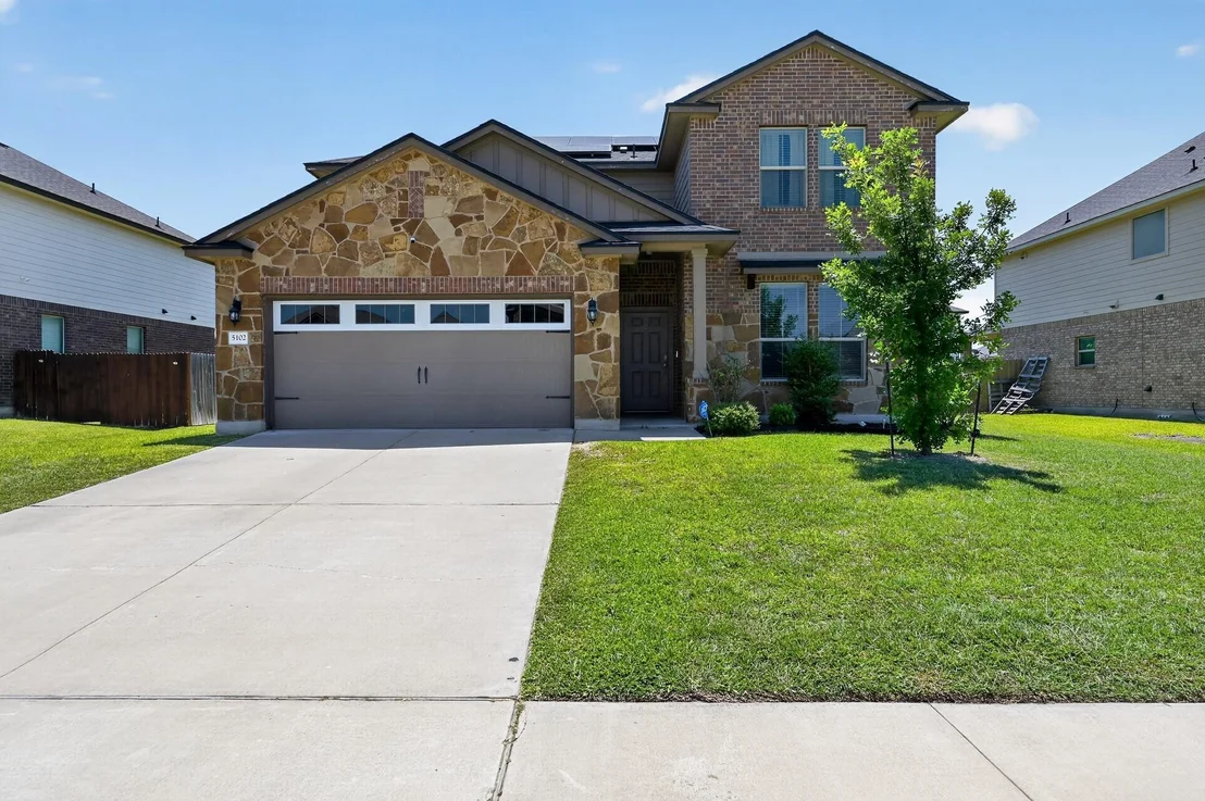 Photo of 5102 Primavera LN