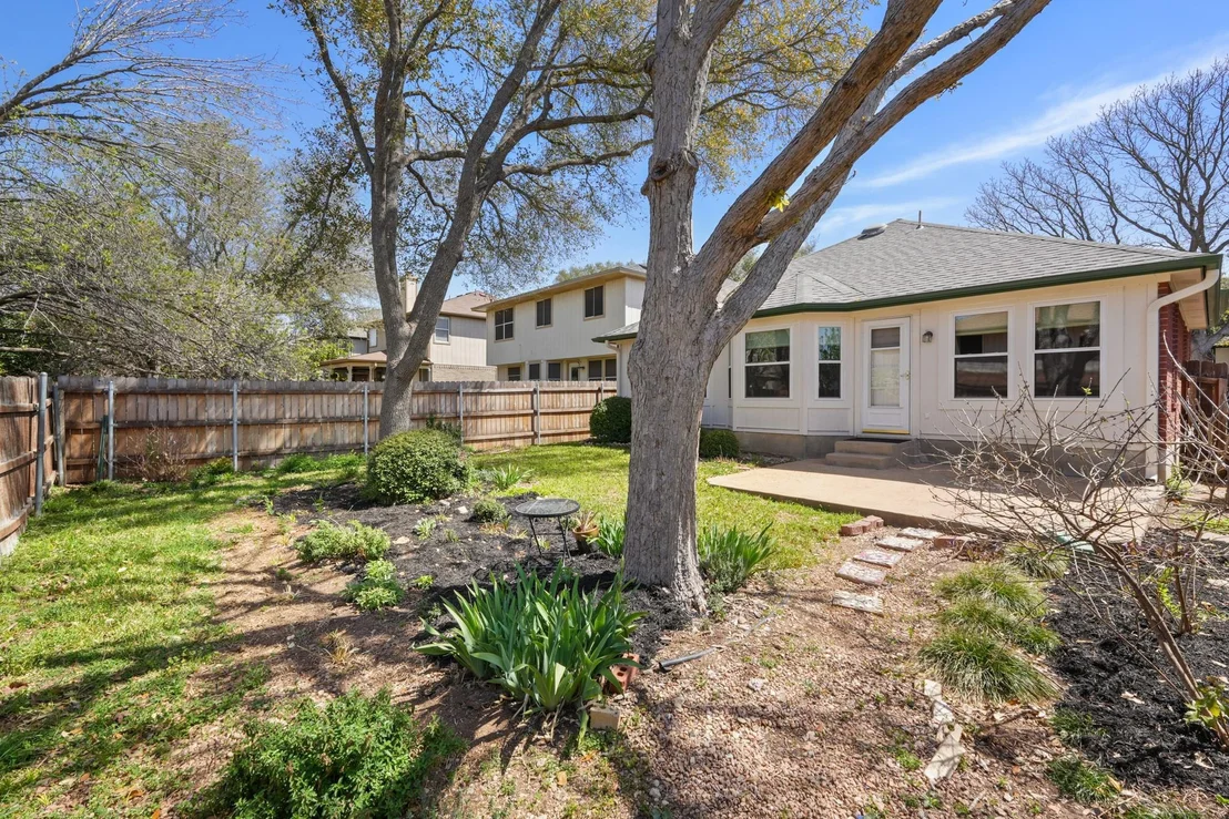 Photo of 9408 Notches DR