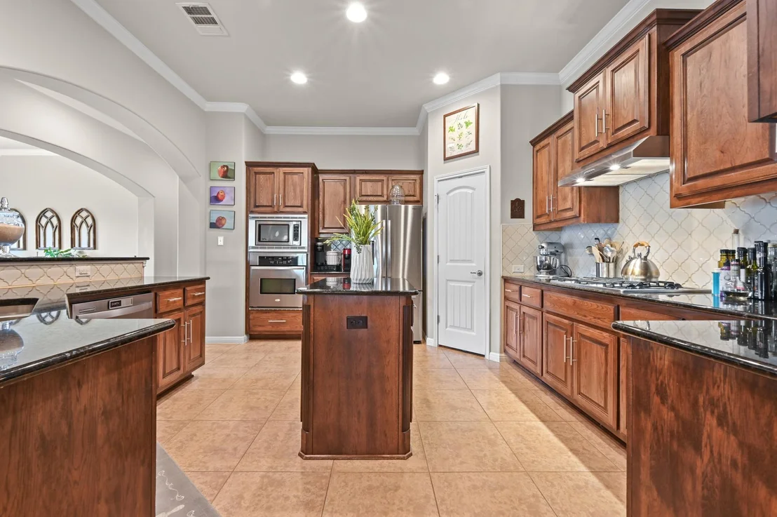 Photo of 114 Drury LN