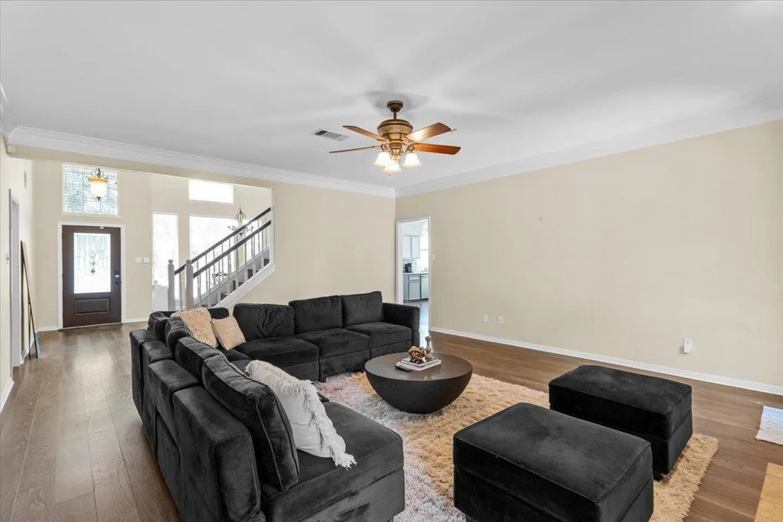 Photo of 10116 Pinehurst DR