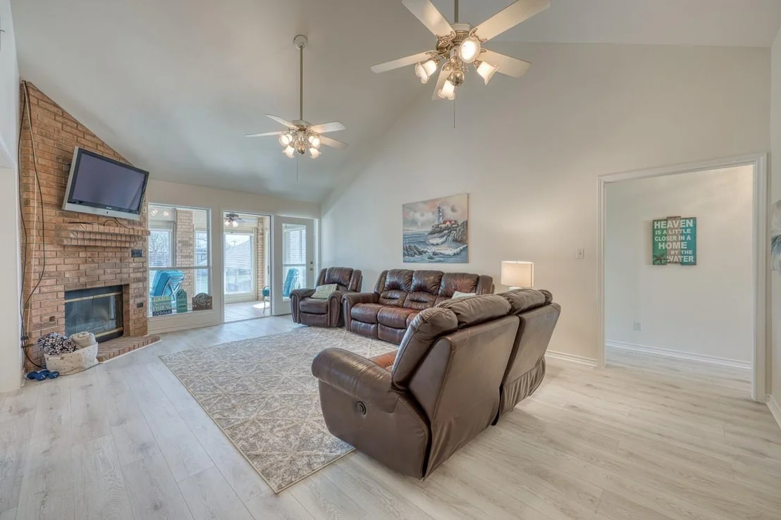 Photo of 1101 Impala DR