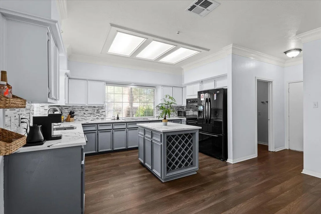 Photo of 10116 Pinehurst DR
