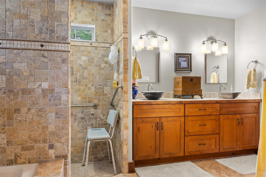 Photo of 411 Kaanapali LN