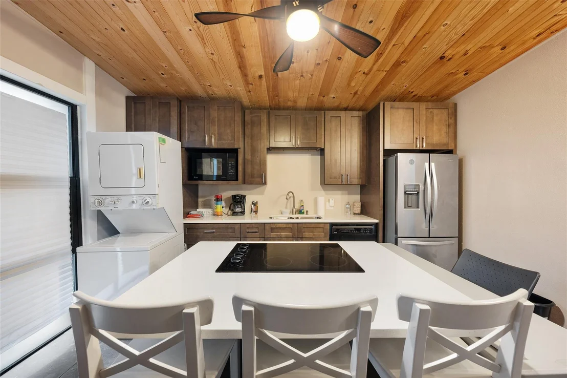 Photo of 301 Oak Ridge RD