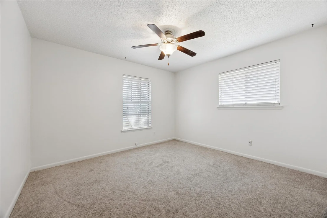 Photo of 10512 Walnut Bend DR