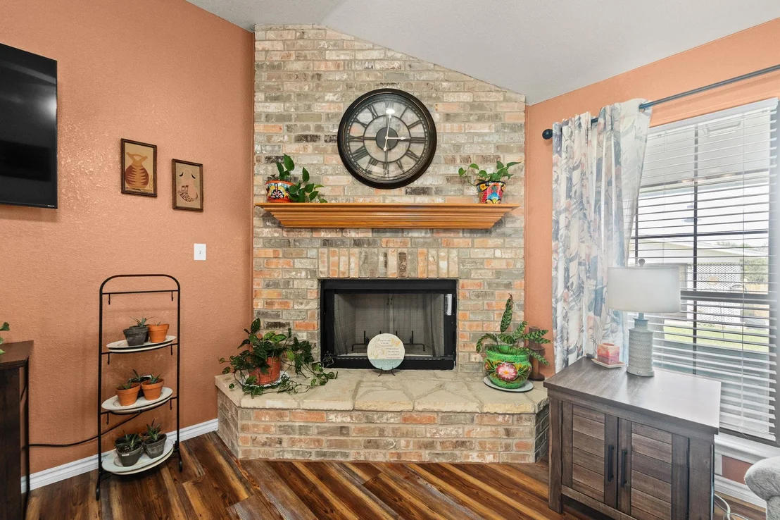 Photo of 1903 Yellowstone DR