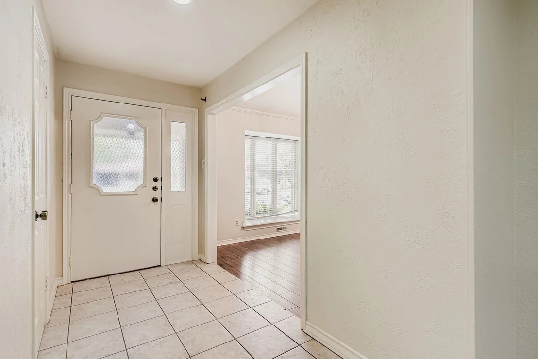 Photo of 10705 Pinehurst DR