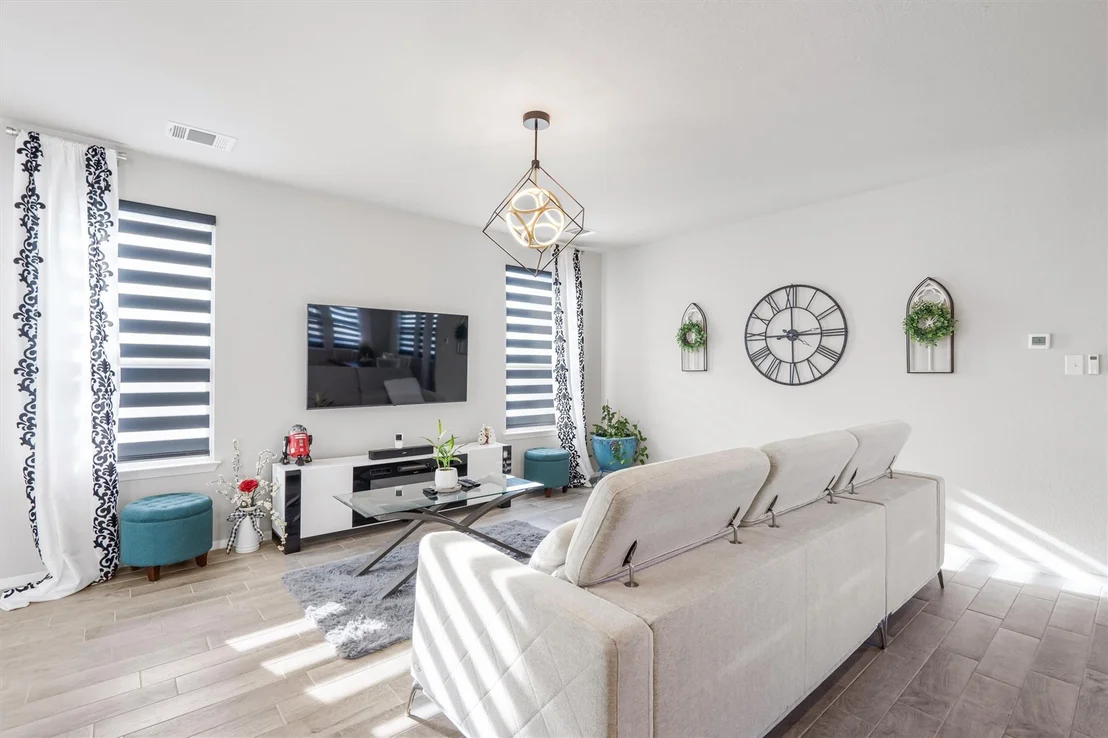 Photo of 508 Star Garnet CT