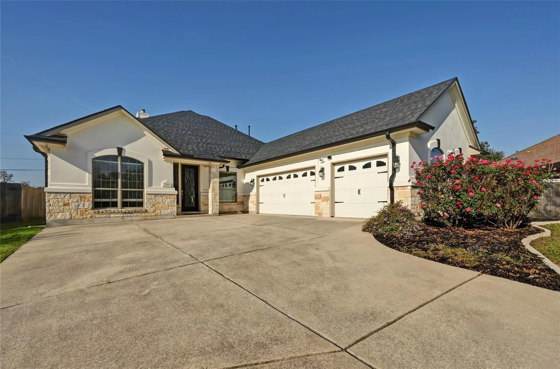 Photo of 205 Cherry Laurel DR