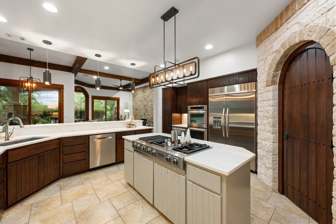 Photo of 407 HURST CREEK RD