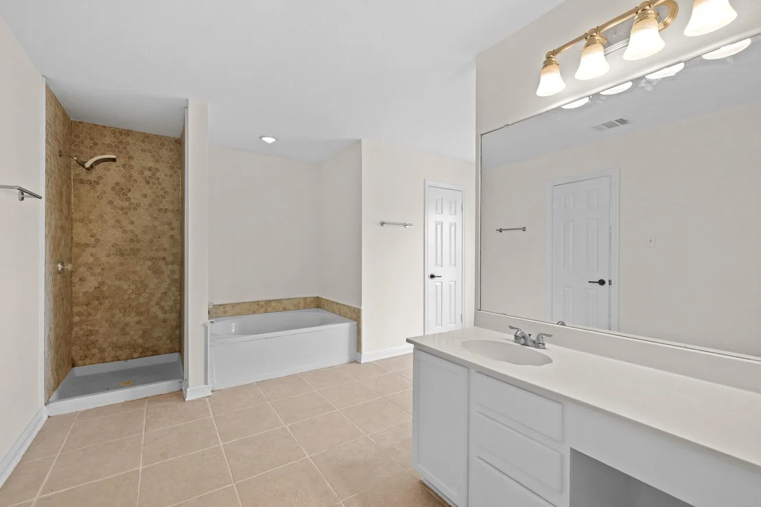 Photo of 1181 Forest Bluff TRL