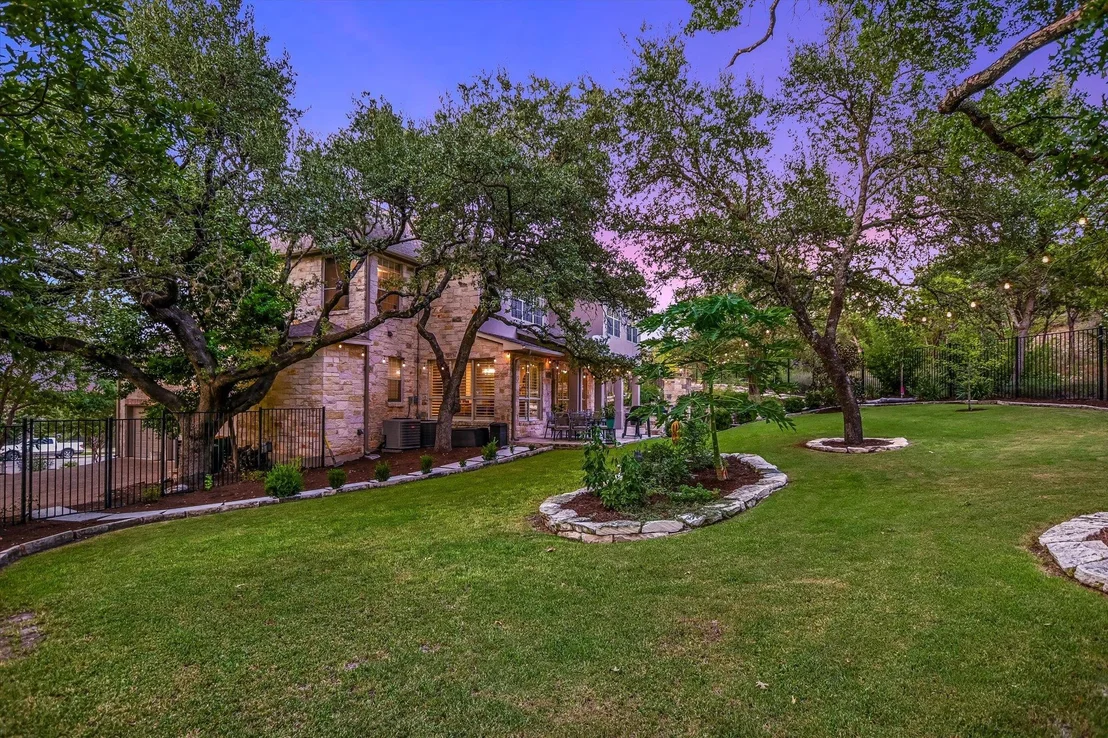 Photo of 1805 Allium DR