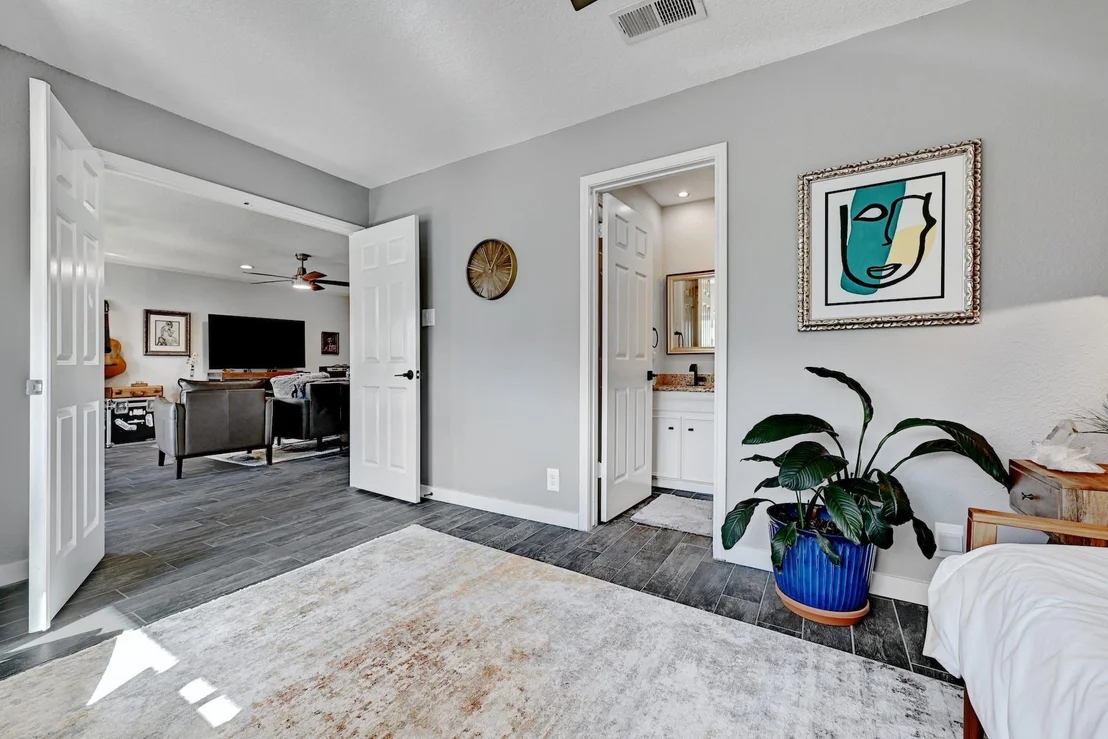 Photo of Unit C at 11133 Pinehurst DR