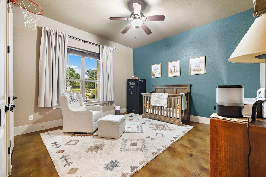 Photo of 201 Eagle Valley LN